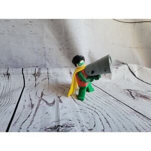 LEGO BATMAN The Video Game ROBIN No WEAPON MCDONALDS HAPPY MEAL TOY 2008